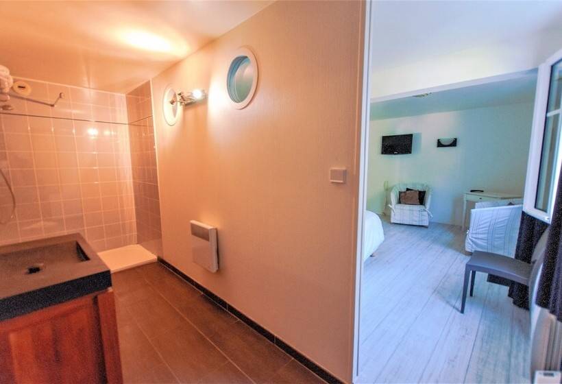 带露台的高档房间, Le Clos Fleuri