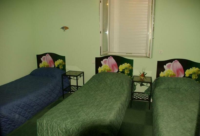 スタンダードトリプルルーム, Le Gambetta