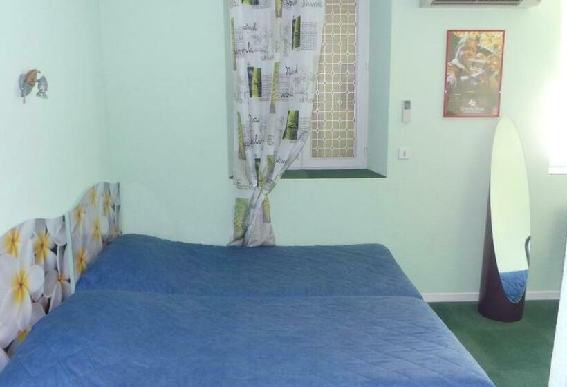 スタンダードトリプルルーム, Le Gambetta