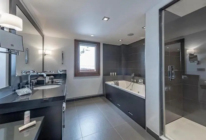 Deluxe Junior Suite