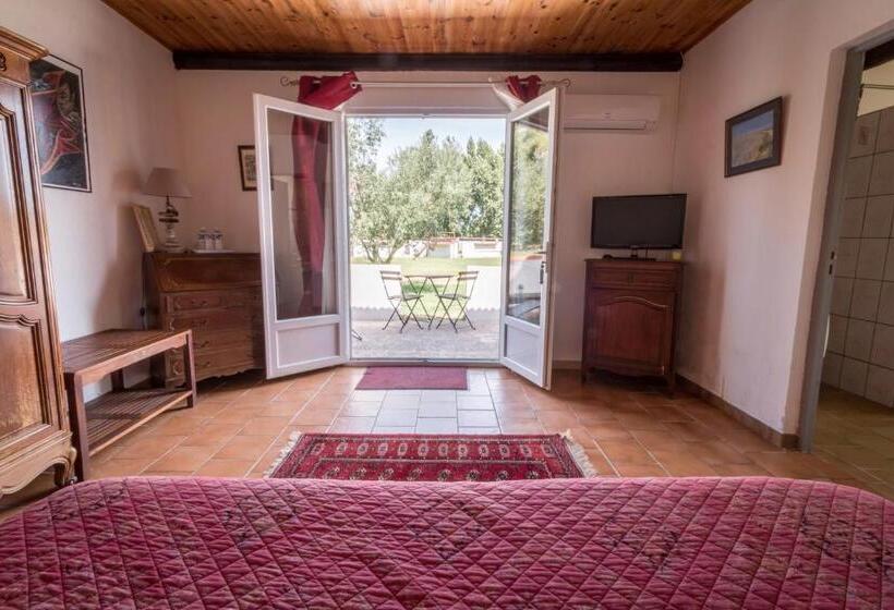 غرفة قياسية, Lou Mas Dou Juge