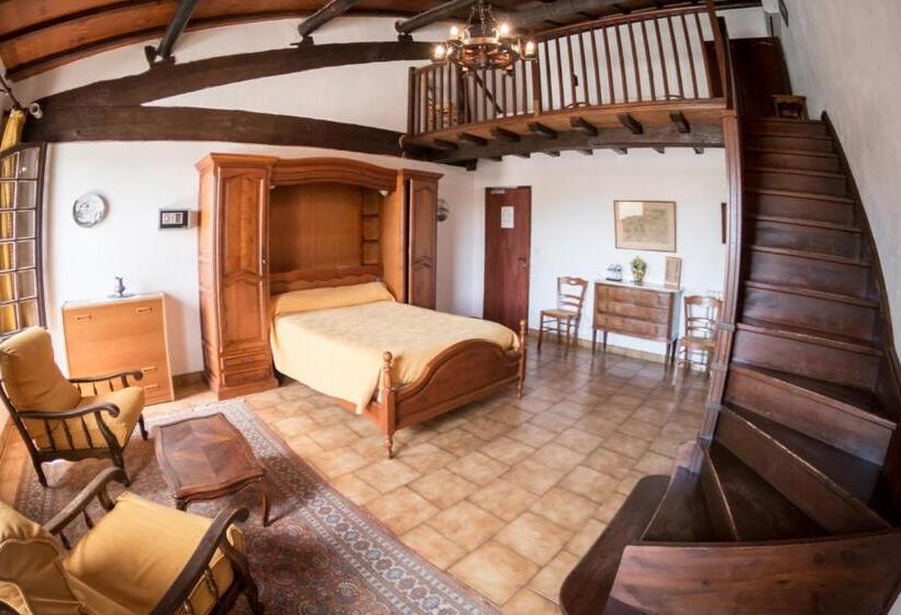 غرفة قياسية رباعية, Lou Mas Dou Juge