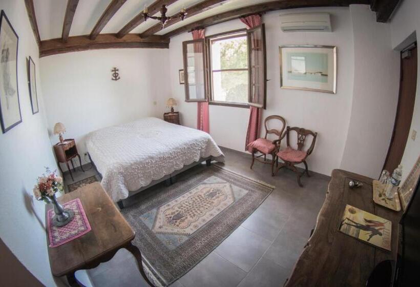 غرفة قياسية, Lou Mas Dou Juge