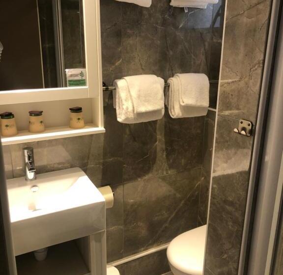 Четырехместный Номер Стандарт, Maison Richet