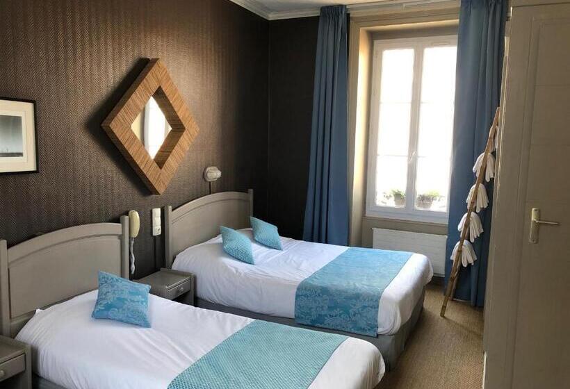 غرفة قياسية رباعية, Maison Richet