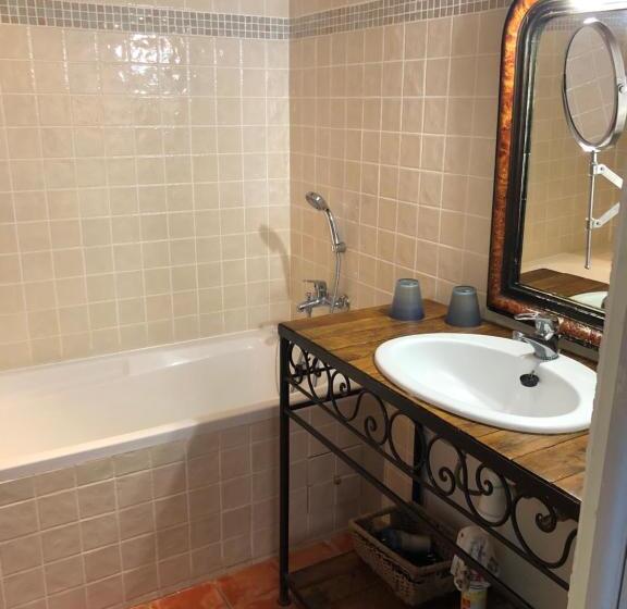 Апартаменты 1 Спальня Вид на Сад, Le Pavillon Vert   B&b