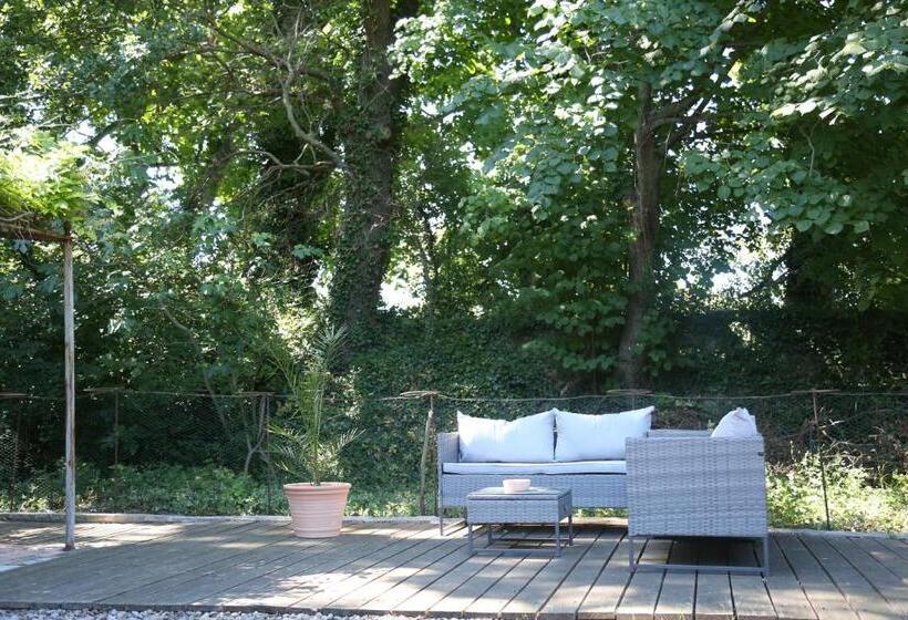 Апартаменты 1 Спальня Вид на Бассейн, Le Pavillon Vert   B&b