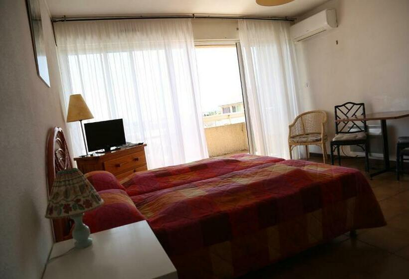 סטודיו סטנדרט עם מרפסת, Résidence Créole