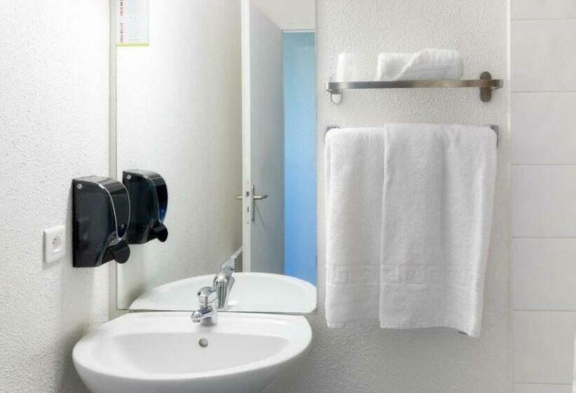 חדר סטנדרט לשלושה ללא AC, Audotel