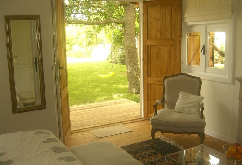 غرفة قياسية, L Oisette