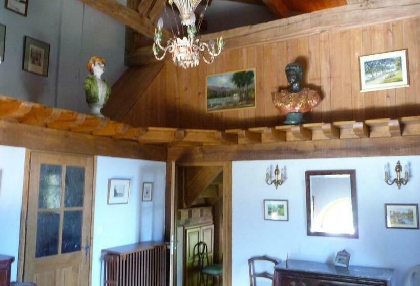 Четырехместный Номер Стандарт, Le Moulin Rénové