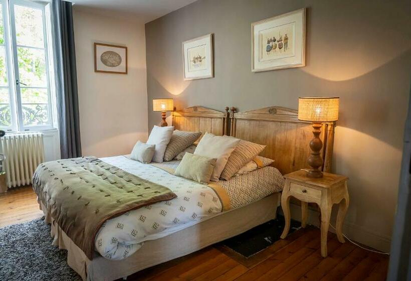 Номер Стандарт, Le Petit Matin