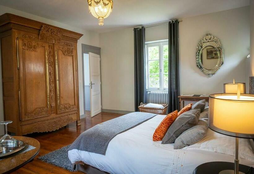 اتاق سوپریور, Le Petit Matin