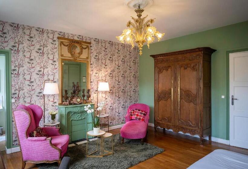 Номер Deluxe, Le Petit Matin