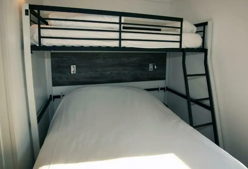 Standard Kolmen Hengen Huone, Fasthotel Albertville