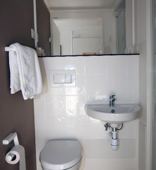 غرفة قياسية ثلاثية, Fasthotel Albertville