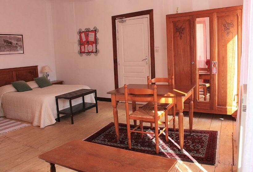 غرفة قياسية رباعية, Auberge Du Haut Salat