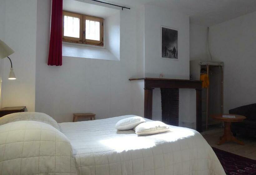 Номер Стандарт, Auberge Du Haut Salat