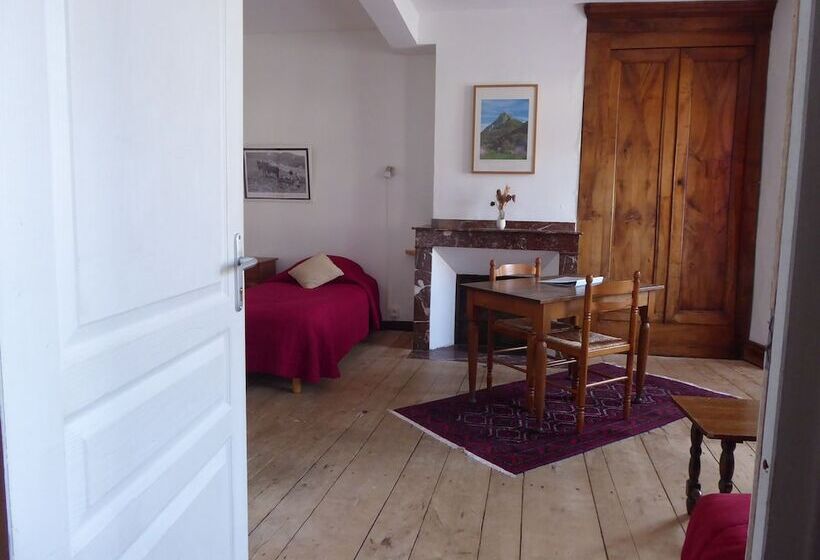 غرفة قياسية رباعية, Auberge Du Haut Salat