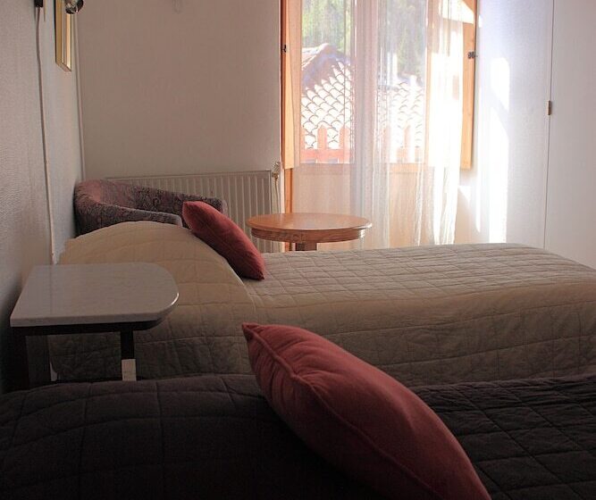 غرفة قياسية مزوَّدة بشُرفة, Auberge Du Haut Salat