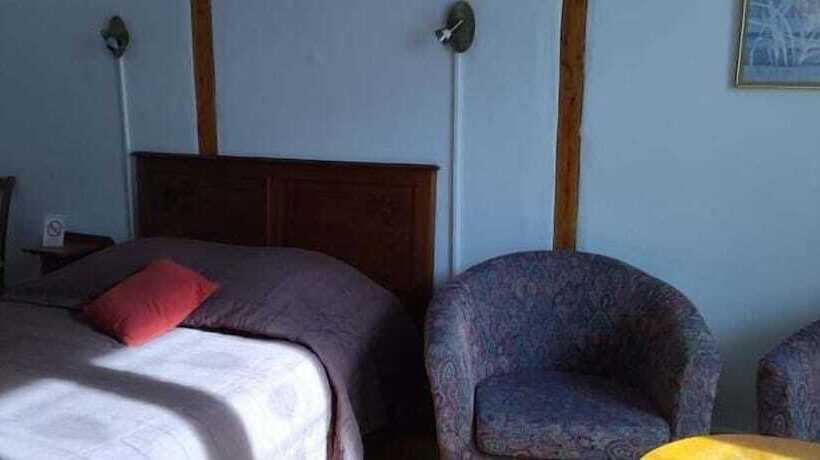 غرفة قياسية مزوَّدة بشُرفة, Auberge Du Haut Salat