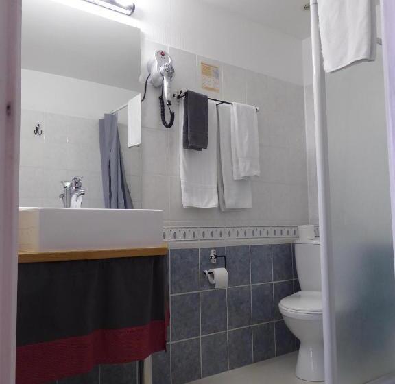 غرفة قياسية رباعية, Auberge Du Haut Salat