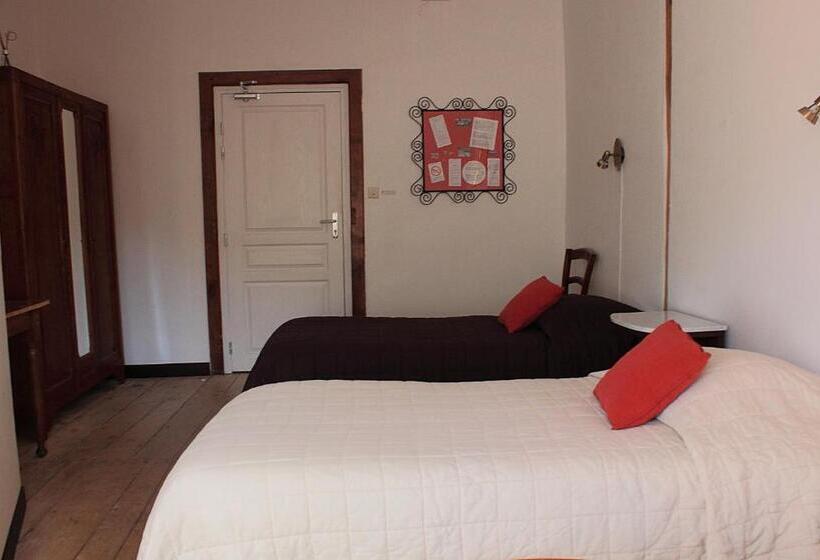 غرفة قياسية مزوَّدة بشُرفة, Auberge Du Haut Salat