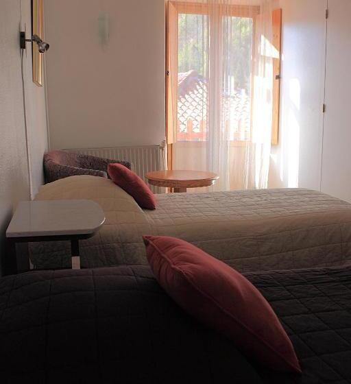 غرفة قياسية مزوَّدة بشُرفة, Auberge Du Haut Salat