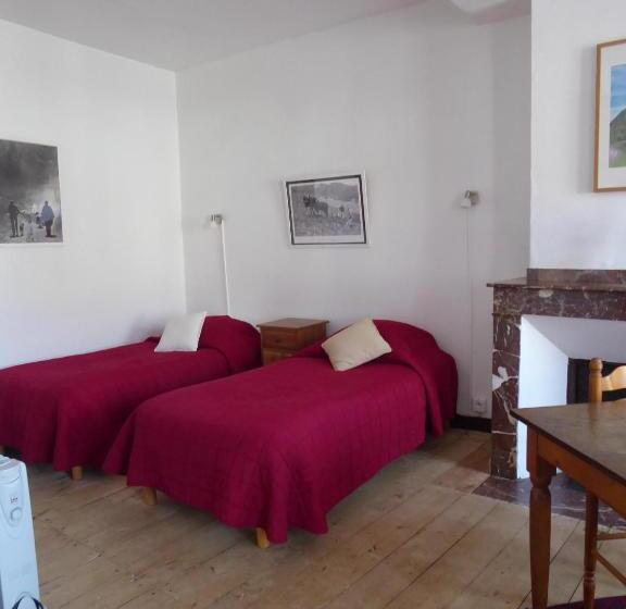 غرفة قياسية رباعية, Auberge Du Haut Salat