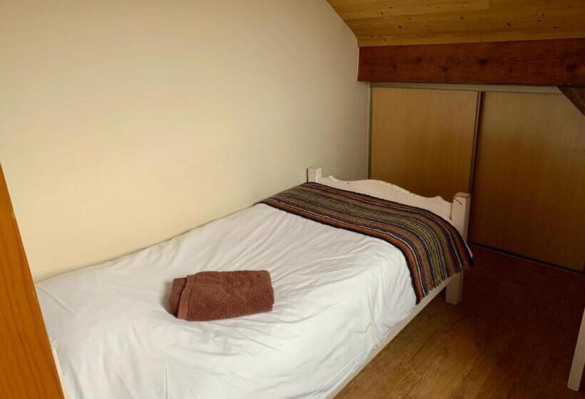 اتاق استاندارد سه نفره, Hôtel   Restaurant Le Couchetat