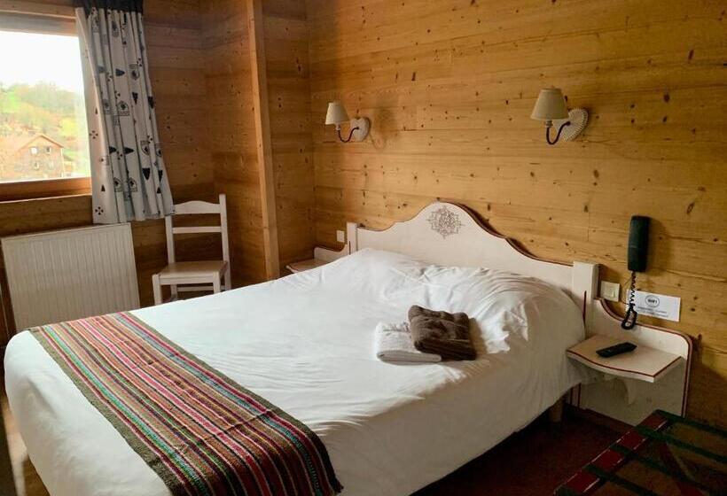 اتاق استاندارد سه نفره, Hôtel   Restaurant Le Couchetat