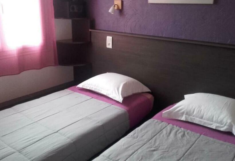 חדר קומפורט, Clair Logis