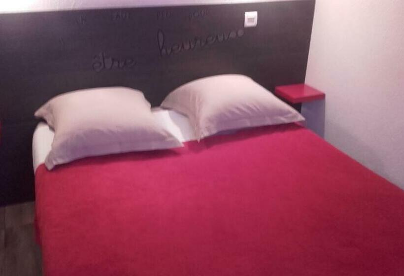 חדר סטנדרט, Clair Logis