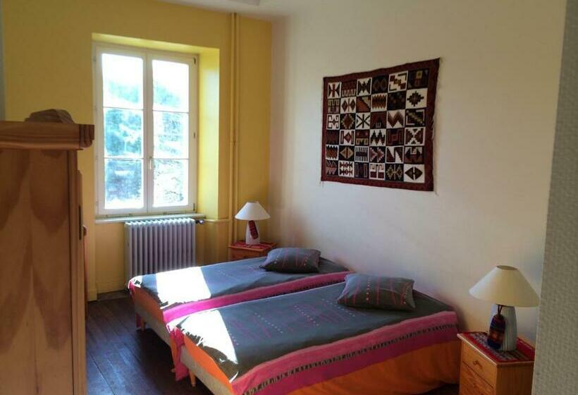 غرفة قياسية, Couvent De Saint Ulrich