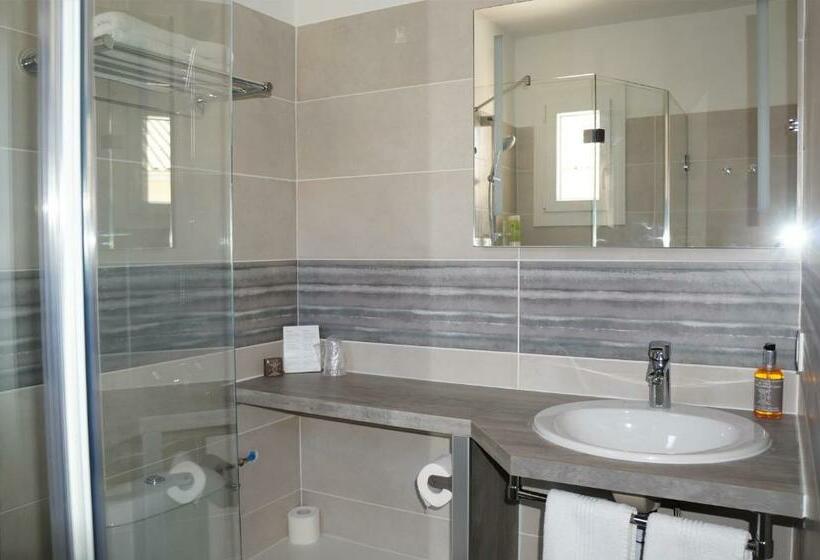 غرفة قياسية, De La Plage