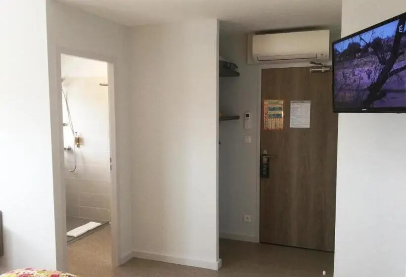 Standard Kolmen Hengen Huone, De La Plage