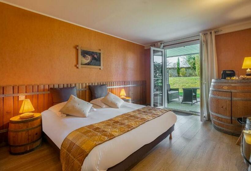 标准间带露台, Domaine De L Echassier, The Originals Relais