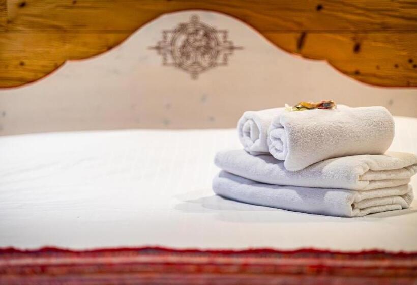 اتاق استاندارد, Hôtel   Restaurant Le Couchetat