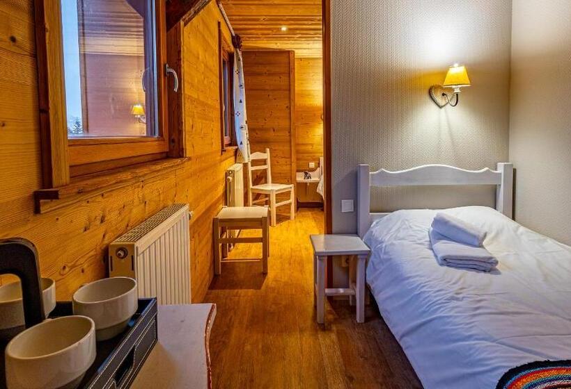 Номер Стандарт Трехместный, Hôtel   Restaurant Le Couchetat