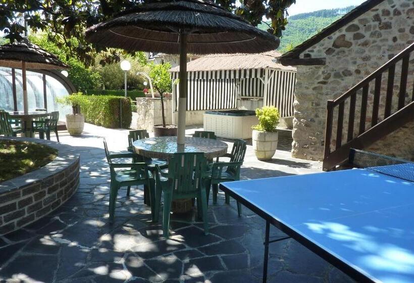 غرفة قياسية رباعية, Hôtel Du Lion D'or