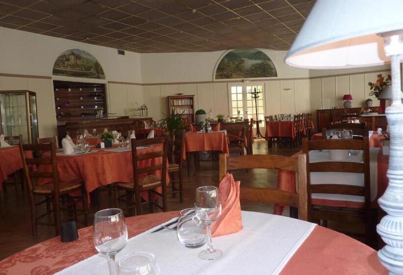 غرفة قياسية مطلّة علي الحديقة, Hôtel Du Lion D'or