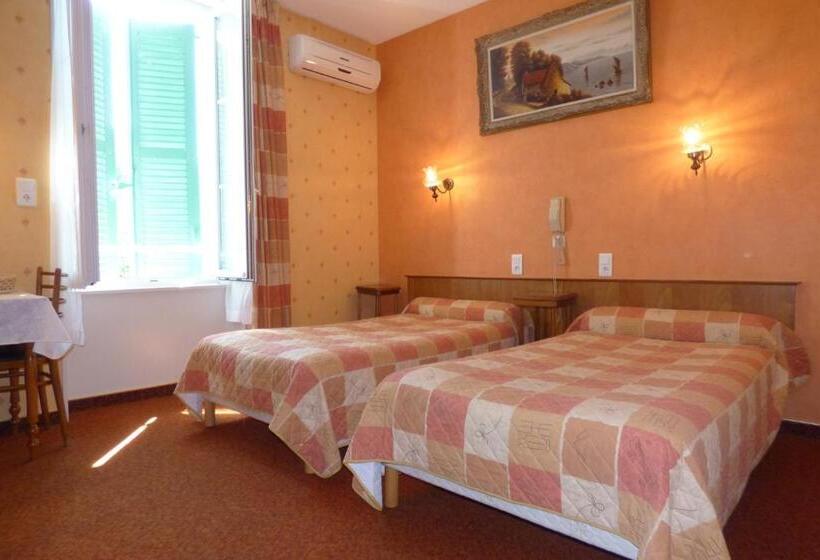 غرفة قياسية مطلّة علي الحديقة, Hôtel Du Lion D'or