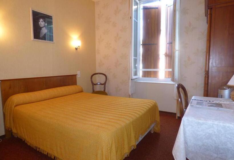 غرفة عائلية حمام مشترك, Hôtel Du Lion D'or