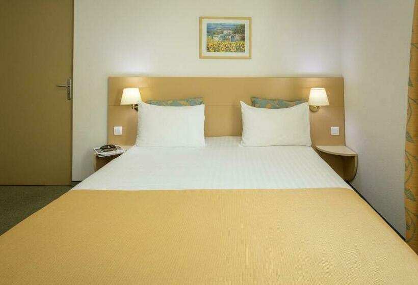 标准间, Le Saintgenies