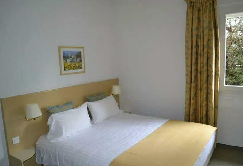 Standard-huone, Le Saintgenies