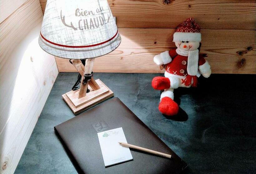 غرفة قياسية ثلاثية, Hôtel Le Vétiné