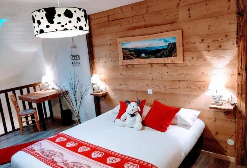 Standard Neljän Hengen Huone, Hôtel Le Vétiné