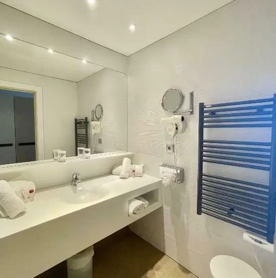Sviitti Merinäkymä, Hôtel Les Corallines – Thalasso & Spa