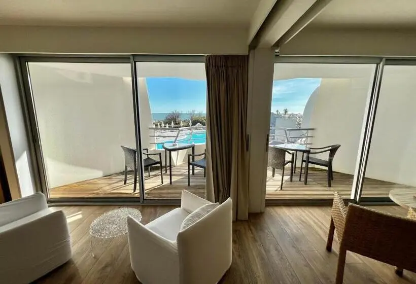 Sviitti Merinäkymä, Hôtel Les Corallines – Thalasso & Spa