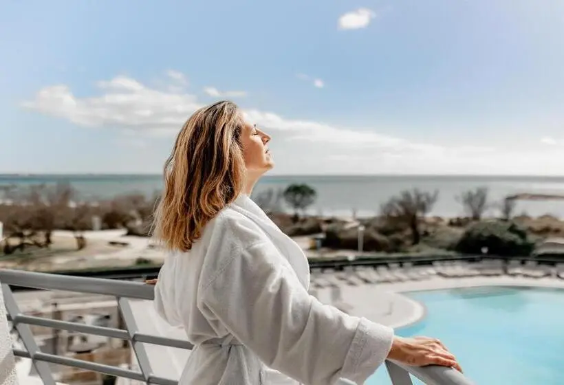 Deluxe Suite Sea View, Hôtel Les Corallines – Thalasso & Spa